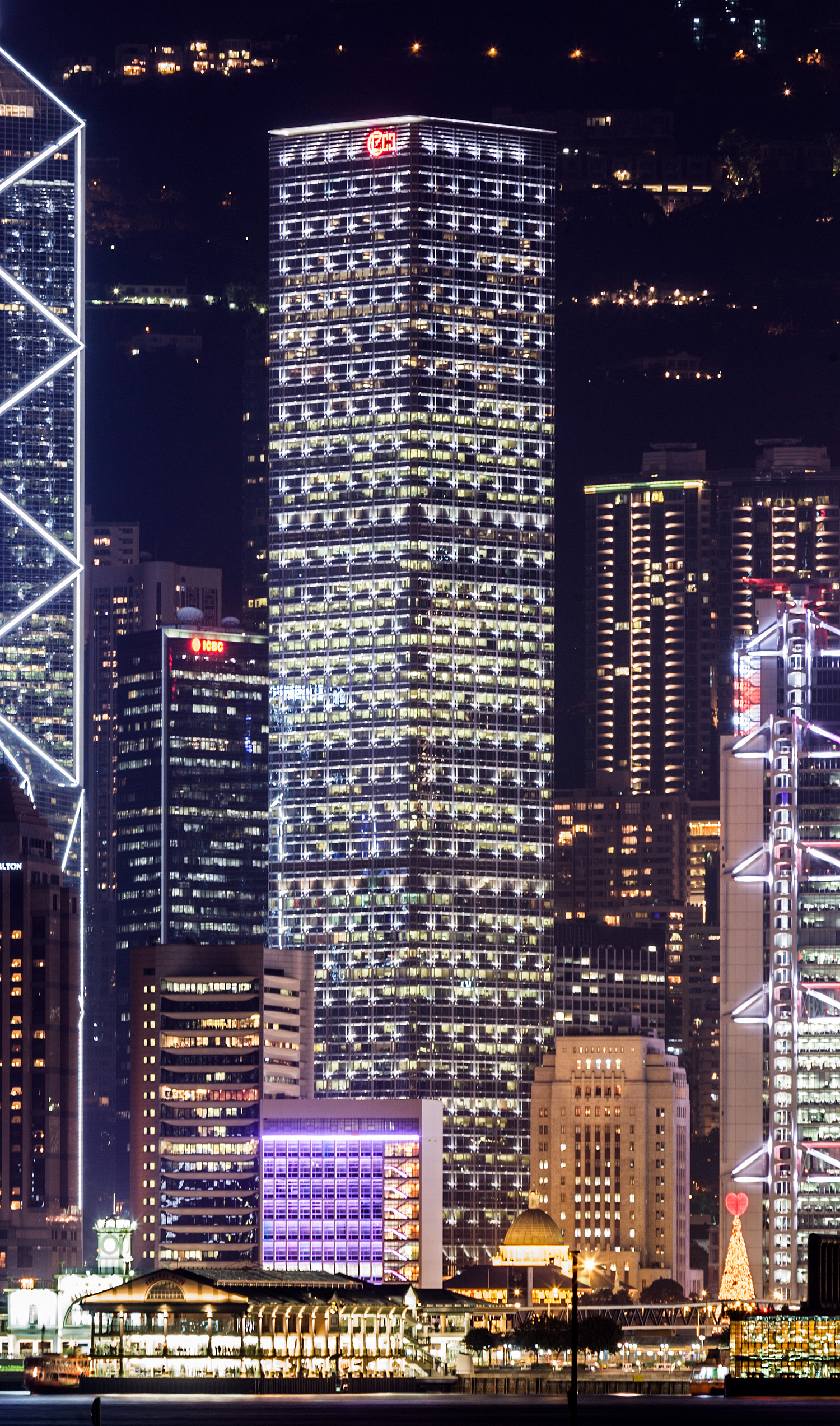 Cheung Kong Centre, Hong Kong - View across Victoria Harbour. © Mathias Beinling